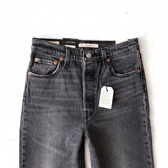 Levi's Premium Denim Nwt Ribcage Straight Ankle Gray 726930132 Jeans 26 x 27 - Picture 2 of 5